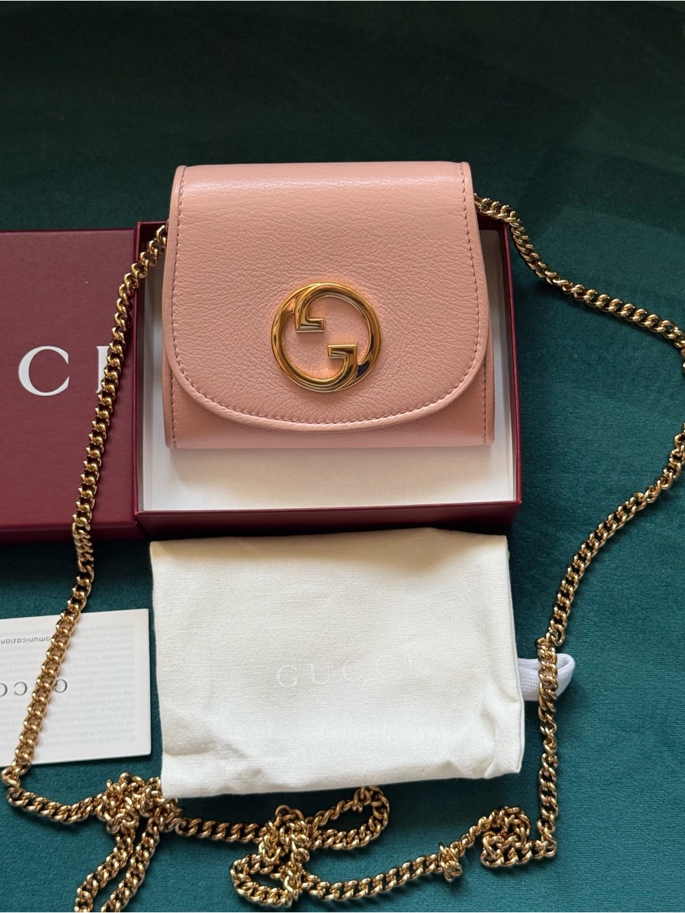 Gucci Blondie Medium Chain Wallet - Picture 13 of 16